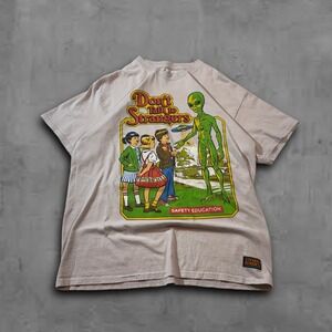 Vintage 2000s Relaxed Tan Steven Rhodes Streetwear Alien Tee